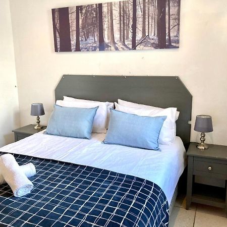 Mangolds Guest House Port Elizabeth Exteriör bild