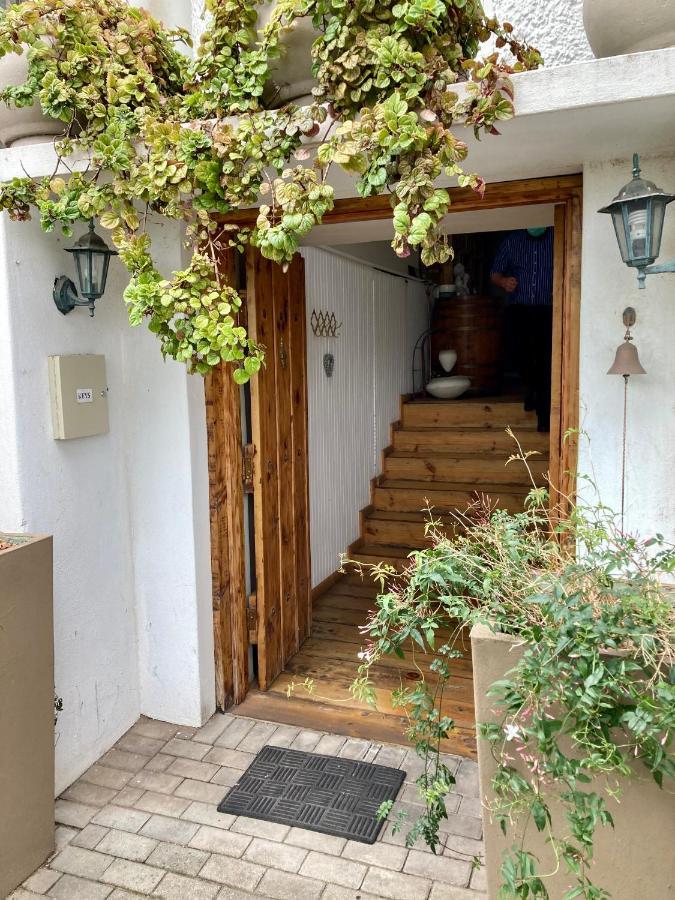 Mangolds Guest House Port Elizabeth Exteriör bild
