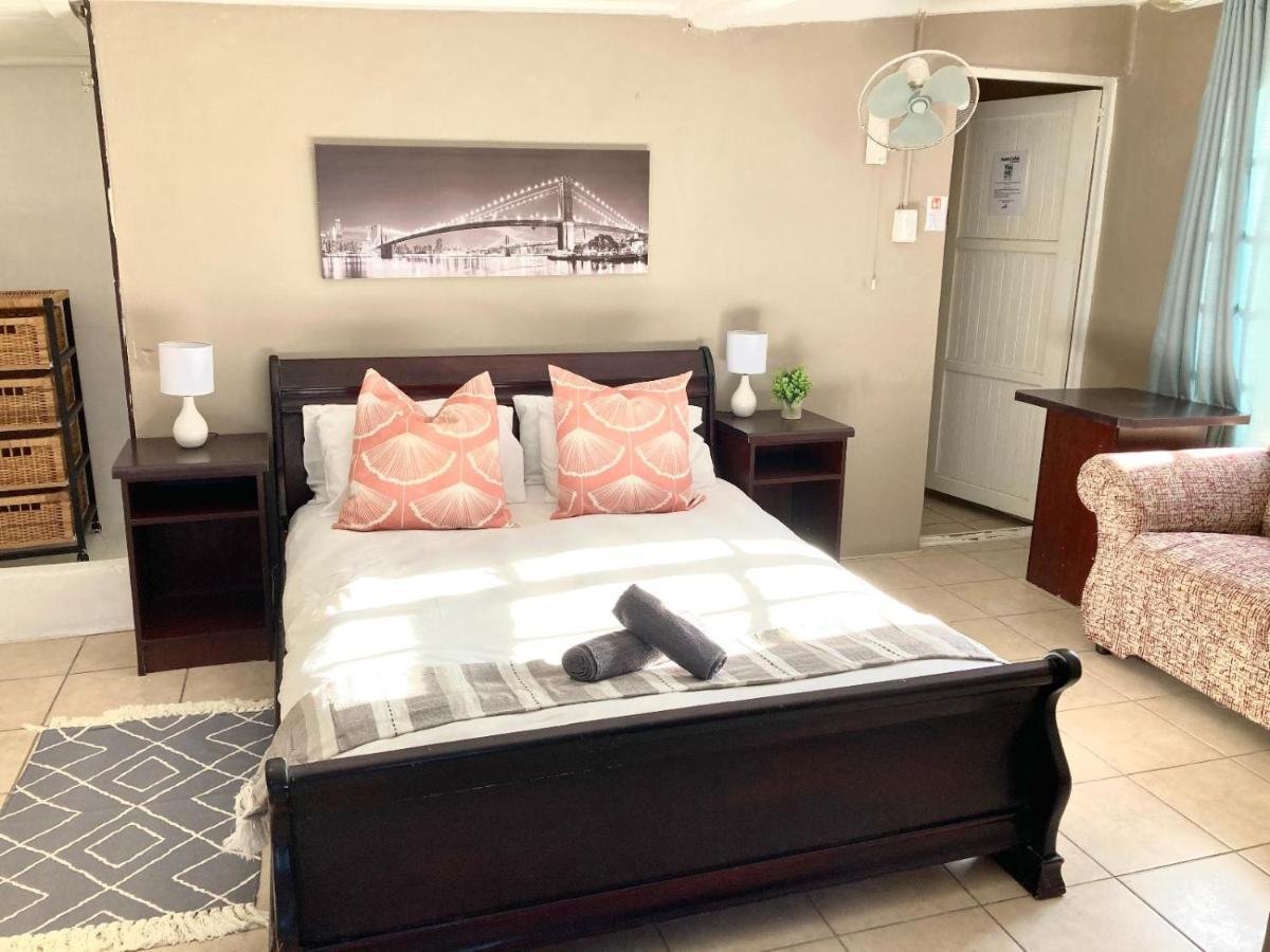 Mangolds Guest House Port Elizabeth Exteriör bild